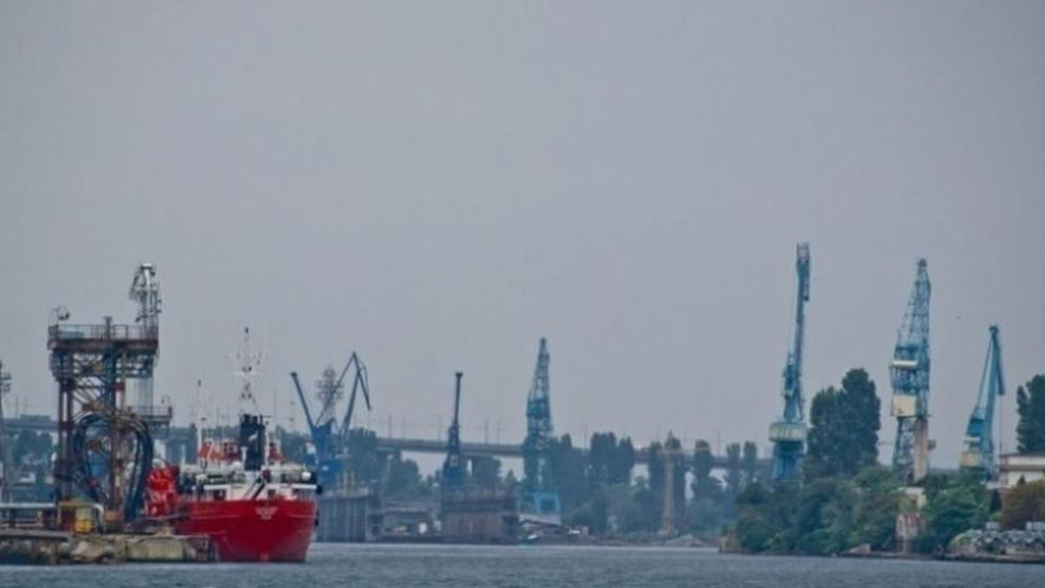 Затвориха пристанище Варна | StandartNews.com
