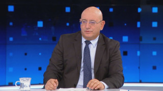 Екоминистърът разсича с меч водните "възли"