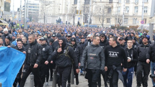 Ето стартовите състави за дербито