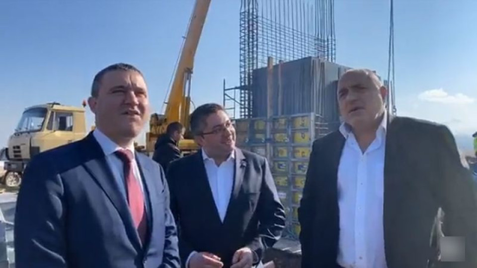 Борисов проверява строеж по околовръстното | StandartNews.com