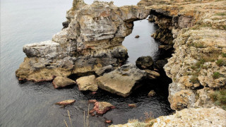 Пиратската история на Селото на сабята