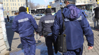 Спецакция във Варна, 9 задържани