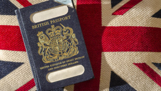 След 30 години пак сини паспорти във Великобритания