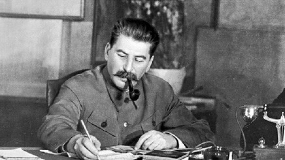 Как Сталин узаконява разстрел на хиляди деца | StandartNews.com