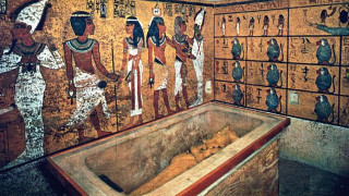 Попаднаха на следи от тайната гробница на Нефертити