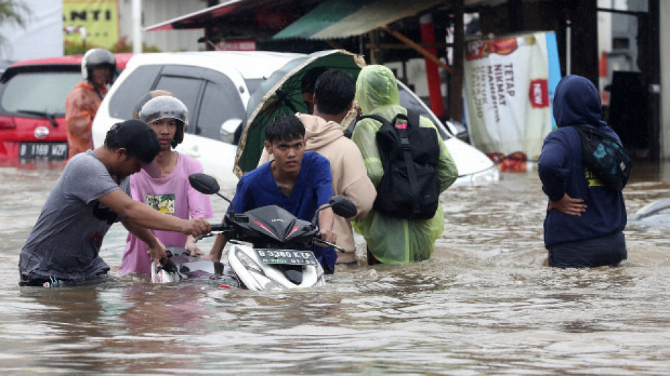 Наводнения в Джакарта | StandartNews.com