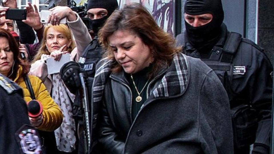 Шефката на „Басейнова дирекция“ в Пловдив се сдоби с обвинение | StandartNews.com