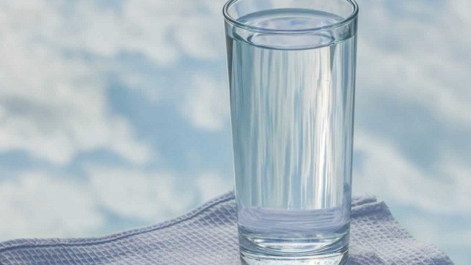 Обикновена вода вместо газирани напитки | StandartNews.com