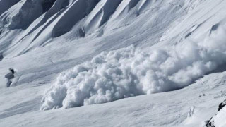 Лавина затрупа сноубордист в Пирин