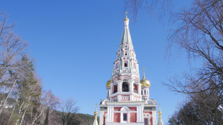 Търсят 1 млн. за кулата на шипченския манастир