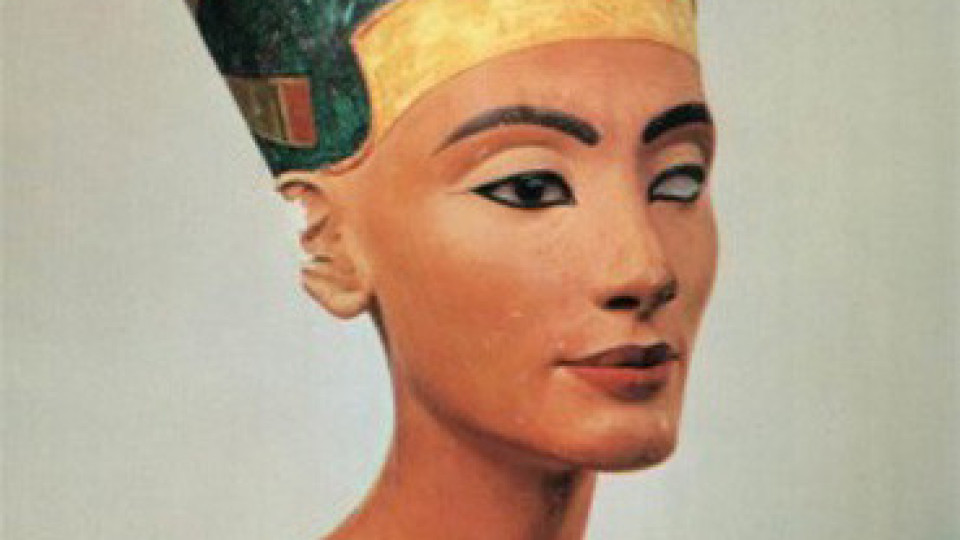 Търсят входа към гробницата на Нефертити | StandartNews.com