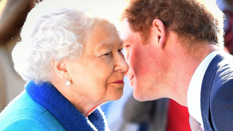 Шок! Кралицата ще съди Хари | StandartNews.com