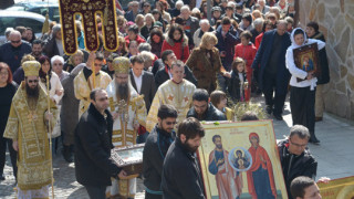 Почитаме победата на Православието над ереста