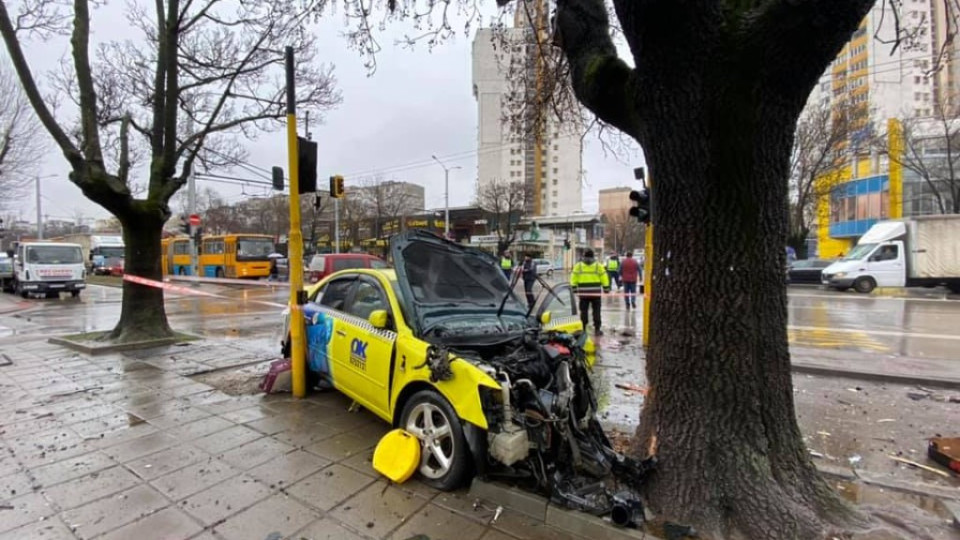 5 коли се изтряскаха на булевард в София | StandartNews.com