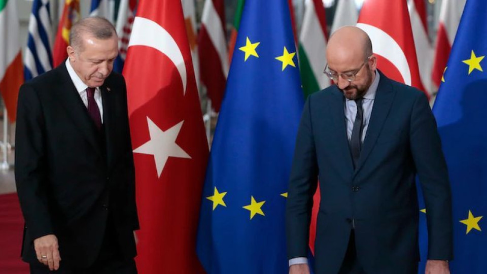 Ердоган миряса, кани евролидери в Истанбул | StandartNews.com