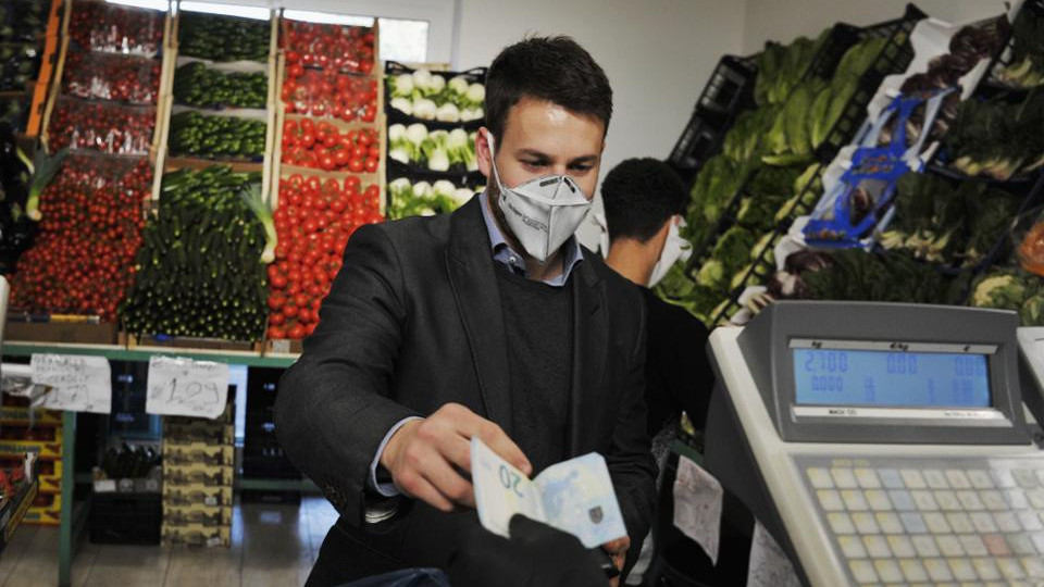 Италия в тотална блокада - само храни и лекарства | StandartNews.com