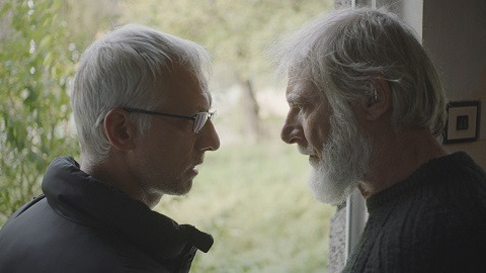 Отлагат премиерата на „Бащата“ | StandartNews.com