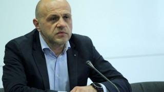 Дончев: Половината икономика работи