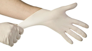 Ръкавиците могат да увеличат риска от зараза