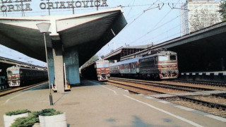 Железничари под карантина заради заразения от Варна