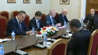 Бизнесът на среща с Радев