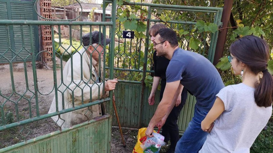 Русе със специална грижа за възрастни и болни | StandartNews.com