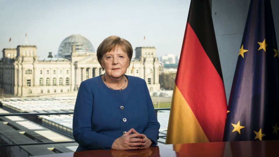 Меркел призна колко трагично е положението | StandartNews.com