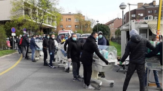 Хърватски фенове помагат след земетресението