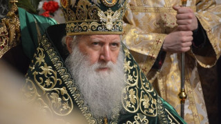 Патриархът с молитва за изцерение в 20 часа