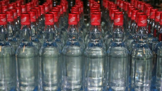 Полша се дезинфекцира с 430 тона водка
