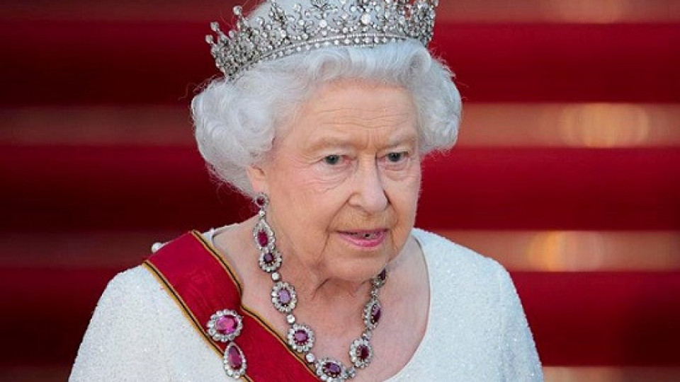 Бъкингам: Кралицата е добре | StandartNews.com