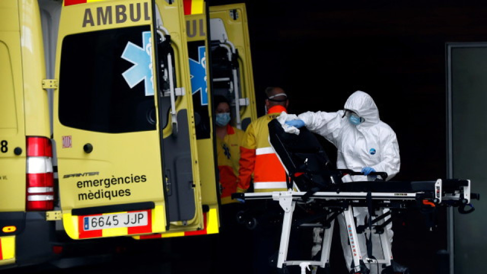 Още 832 починали от коронавируса в Испания | StandartNews.com