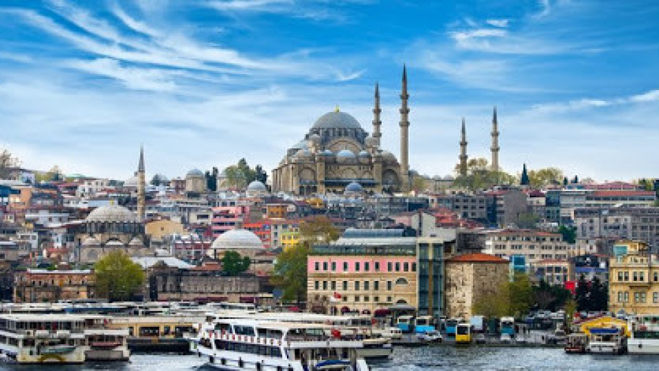 Кметът на Истанбул иска карантина на града | StandartNews.com