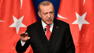 Ердоган дарява близо 50 000 евро за битка с вируса