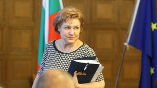 Менда Стоянова изпревари критиките на БСП