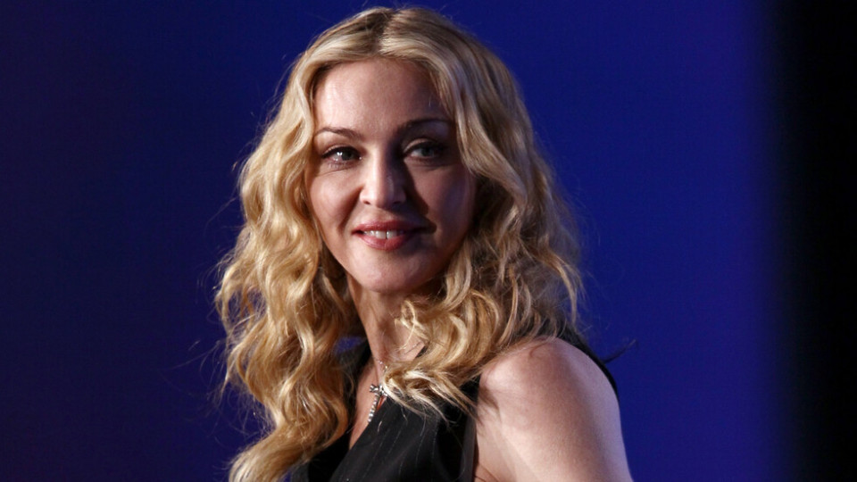 $1 милион дари Мадона за лекарство срещу Covid-19 | StandartNews.com