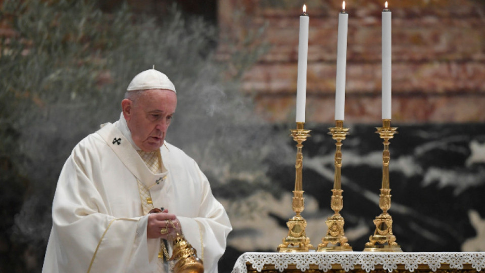 Папа Франциск: Лекарите са новите светци | StandartNews.com