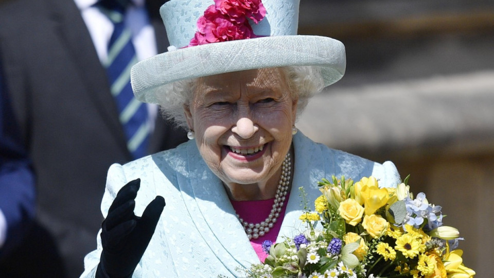 Кралицата с уникален подарък за рождения си ден | StandartNews.com