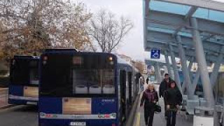 Спират последните курсове до кварталите в Бургас