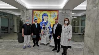 Пеевски с дарение за болница Св. Марина във Варна