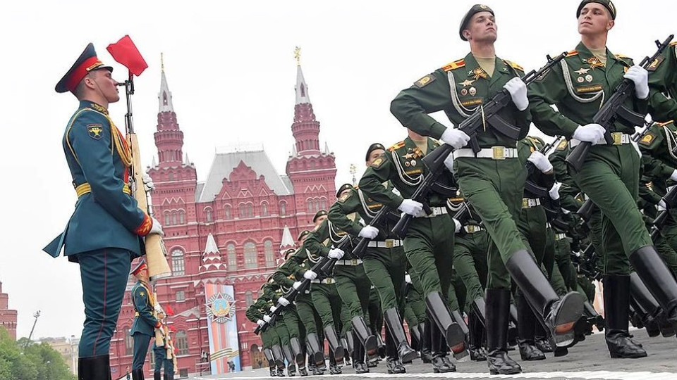 Ветерани искат Путин да отложи парада на победата | StandartNews.com
