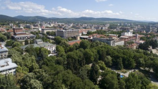 Пръскат срещу кърлежи в Стара Загора