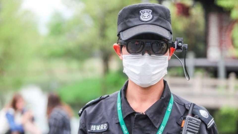 Китайски очила мерят температурата (СНИМКИ) | StandartNews.com