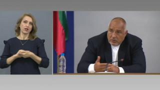 Заведенията отварят, махат КПП-тата на Гергьовден
