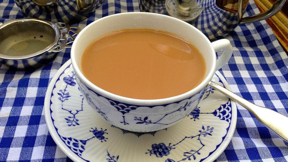 Защо англичаните побесняха в името на чая? | StandartNews.com