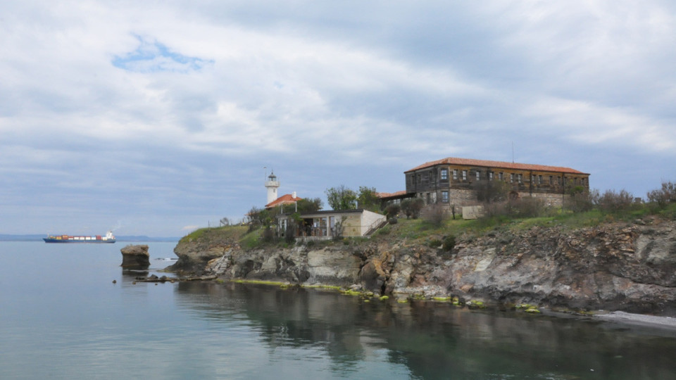 Остров Света Анастасия прие днес своите първи посетители | StandartNews.com
