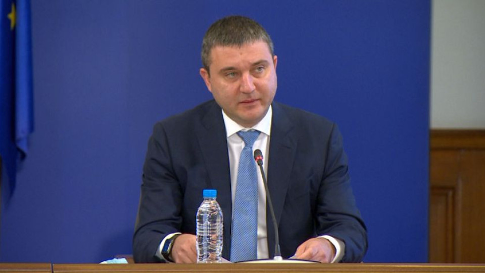 Горанов няма да коментира "внушенията" на Божков | StandartNews.com