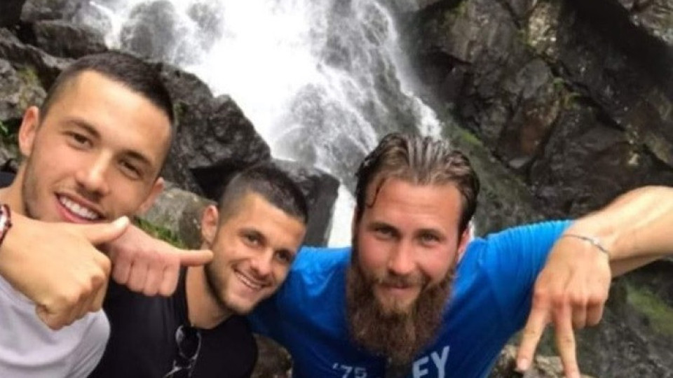Левскари тренират на водопад | StandartNews.com