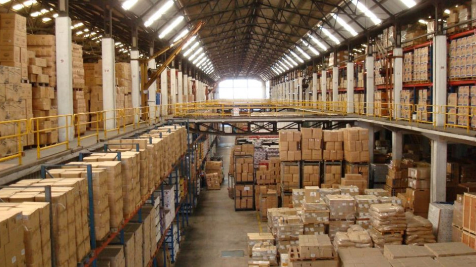 Онлайн търговците свършиха складовите помещения | StandartNews.com
