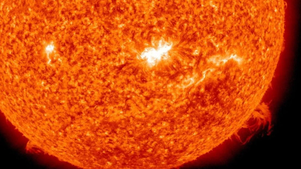 Слънцето ни носи повече гръм и трясък | StandartNews.com